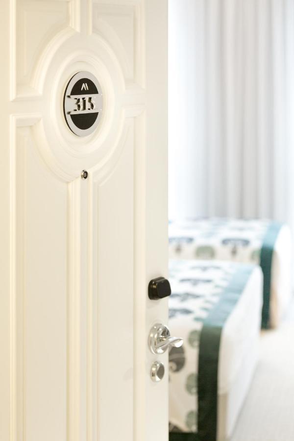 Metropolitan Taksim Готель 4*