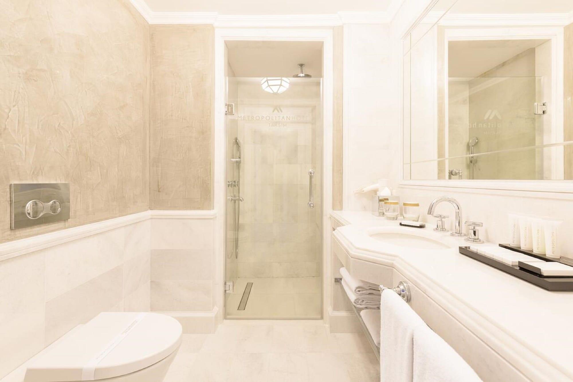 Metropolitan Taksim 4*