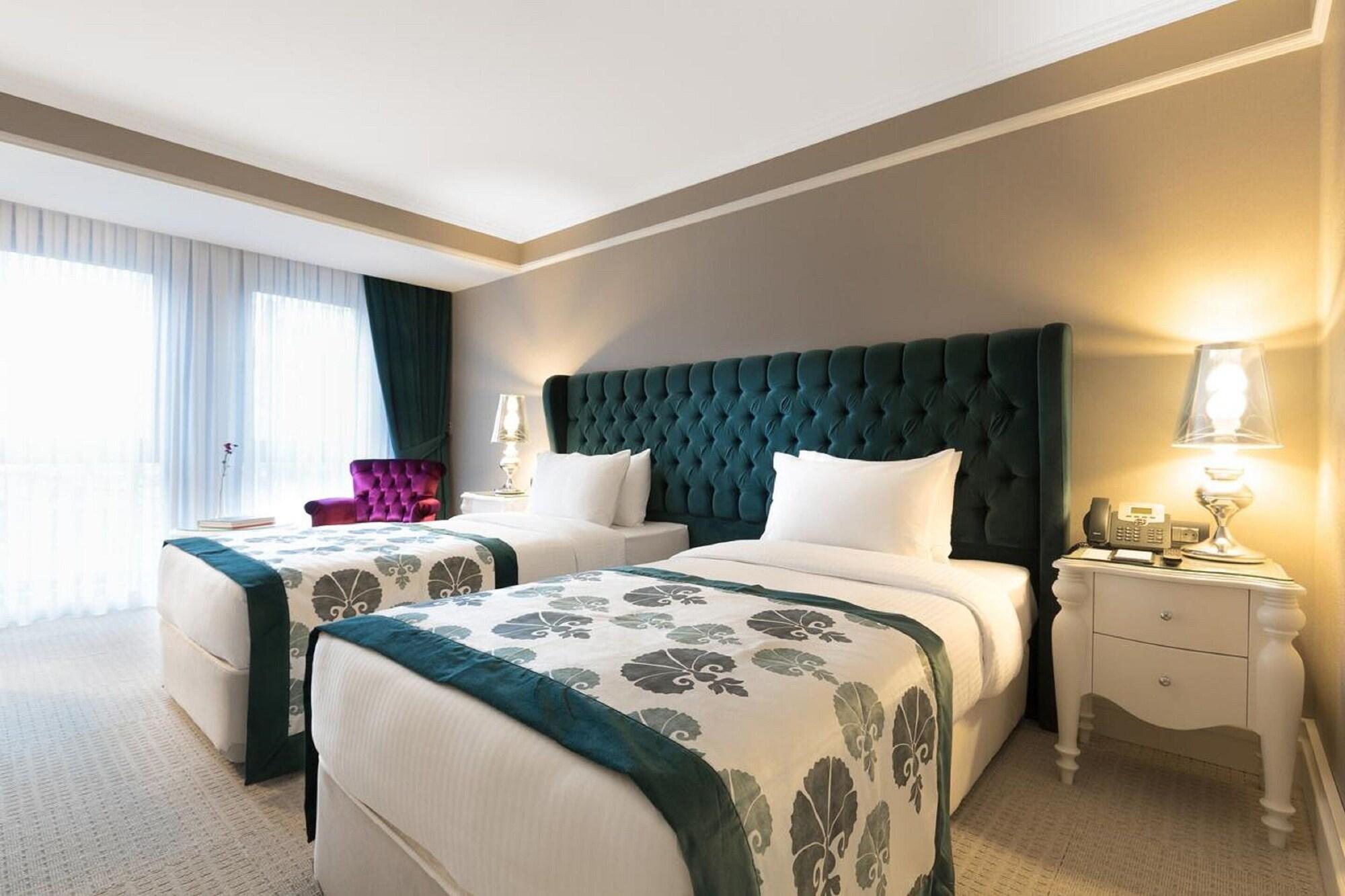 Metropolitan Taksim Hotel