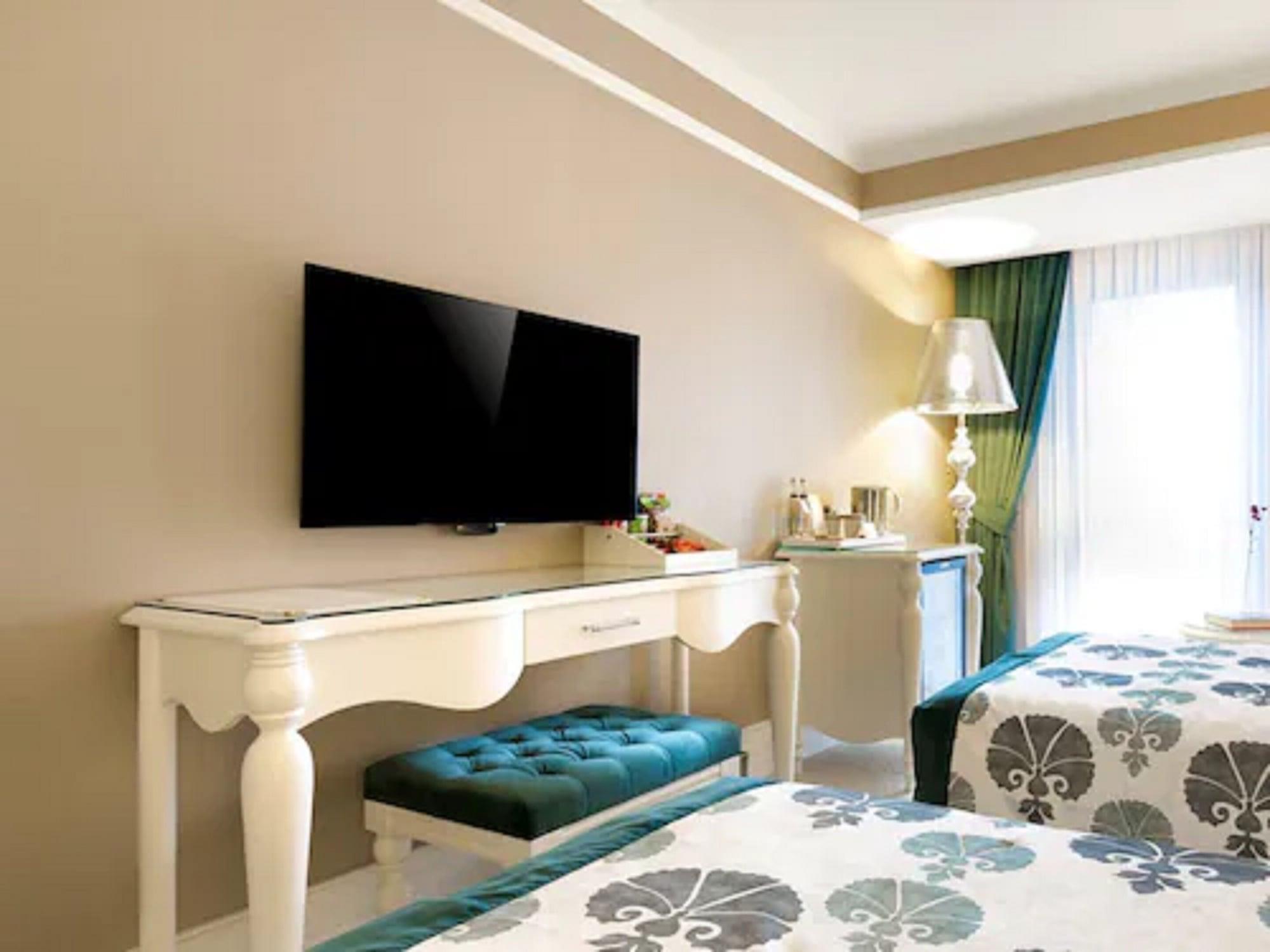 Metropolitan Taksim Готель 4*