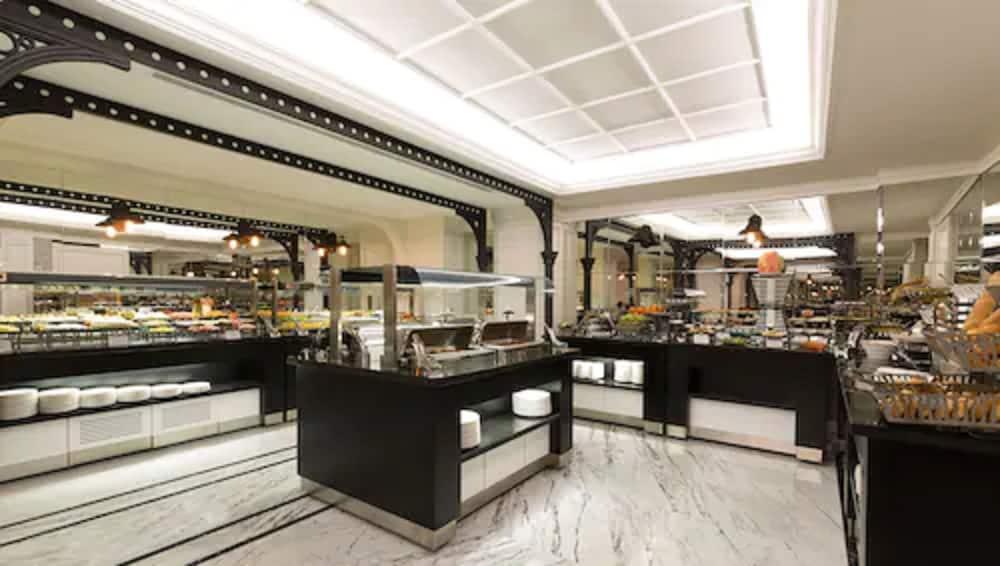 Metropolitan Taksim 4*