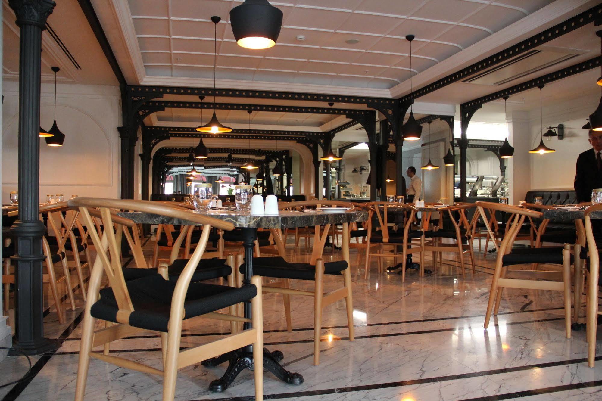 Metropolitan Taksim 4* Стамбул